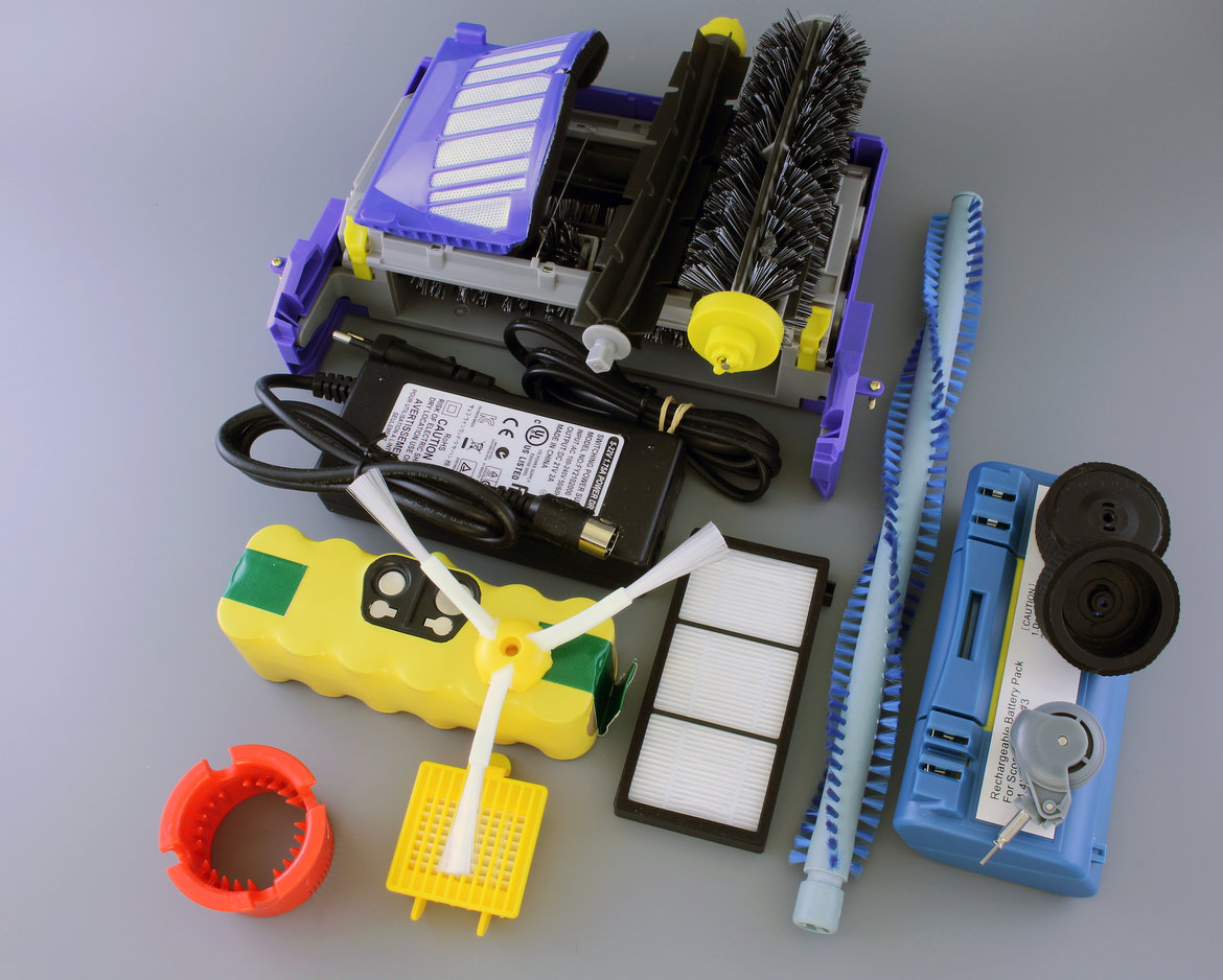 enkele onderdelen voor iRobot Roomba en Scooba